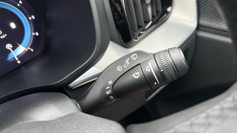 Volvo XC60 2.0 B4D Plus Dark 5dr AWD Geartronic Diesel Estate